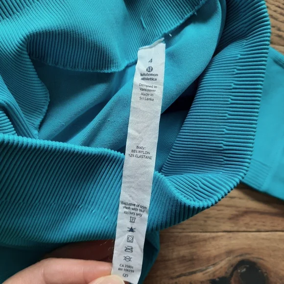 Lululemon Cropped Compression Tights - Picture 8 of 10